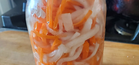 Pickled Daikon and Carrots - Do Chua